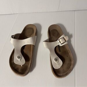 Cushionaire white leather thong sandals women size 7 1/2 M